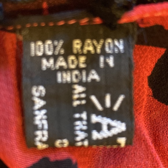 ATG Brand scarf with fringe! - Picture 6 of 6